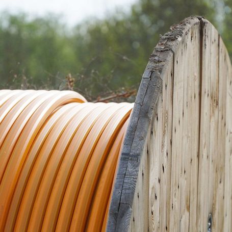 Versorgungsgräben, Baugruben, Rodungs- und Planierarbeiten, Drainagen, Erdarbeiten, Pflasterarbeiten, Baustelle, Hofeinfahrten, Parkplatzanlagen, Wegebau, Treppenanlagen, Asphaltarbeiten, Randeinfassungen, Bordsteine, Bürgersteigabsenkungen, Natursteinanlagen, Straßenausbesserungen, Pflasterzeilen, Fuhrmann Tiefbau